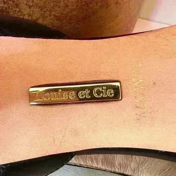 Louise et Cie Sebastian Cutout Leather Heels - Picture 6 of 10